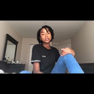 Meet your Posher, Nesya